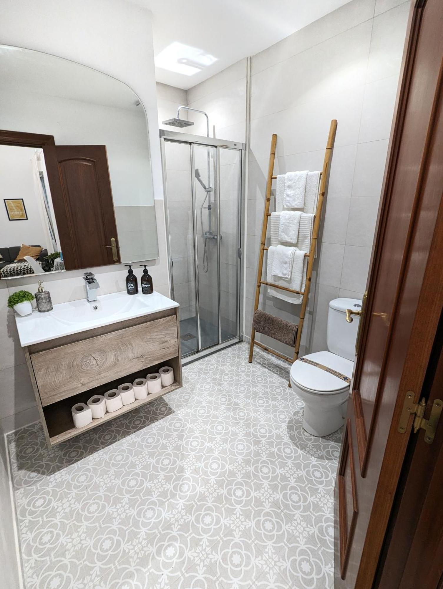 Apartamento Tranquilo Casco Viejo Bilbao Luaran gambar